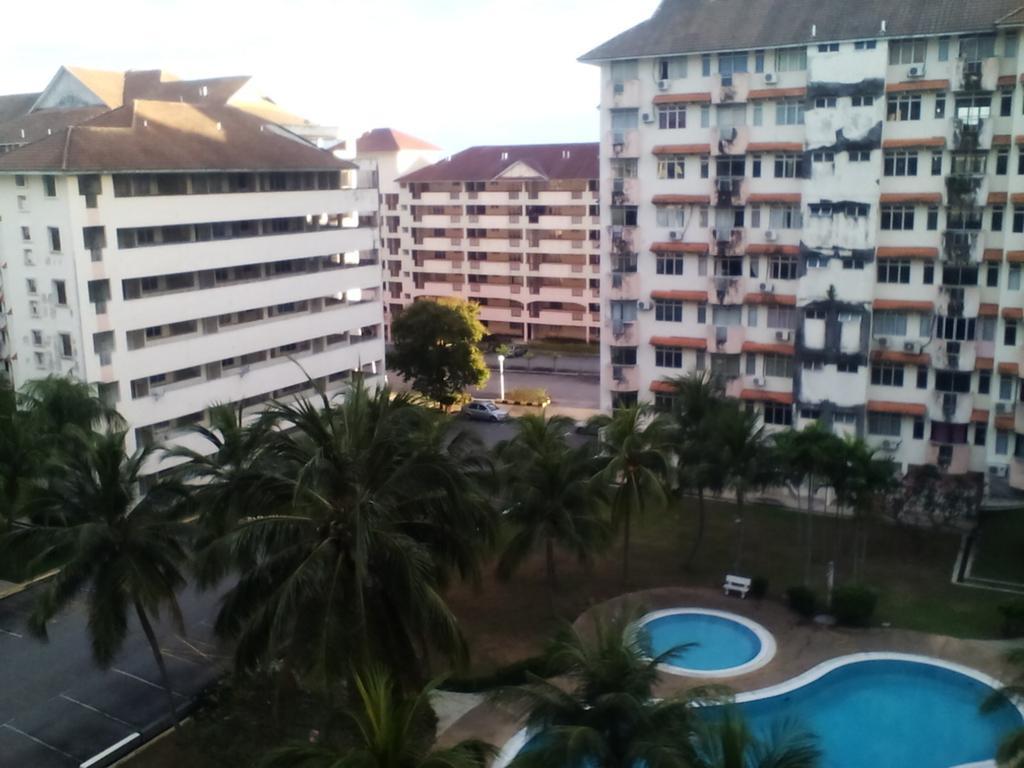 Cocobay Resort Condominium Петалинг Джая Екстериор снимка