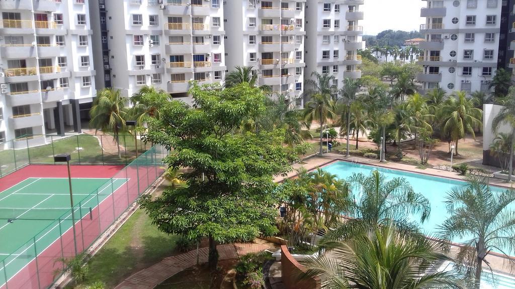 Cocobay Resort Condominium Петалинг Джая Екстериор снимка